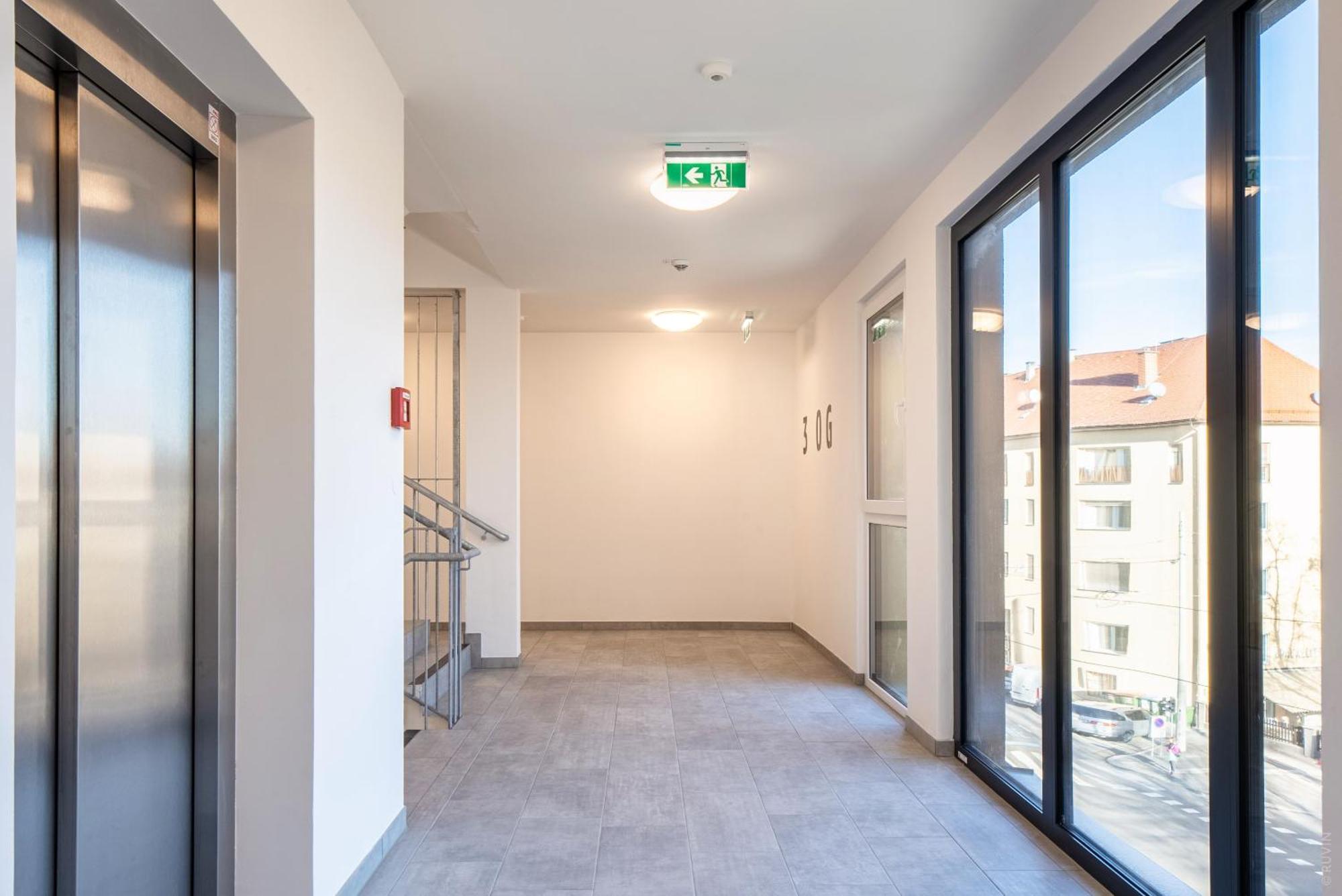 Whats-App Self-Check-In - Apartment Am Hauptbahnhof Graz Exterior foto